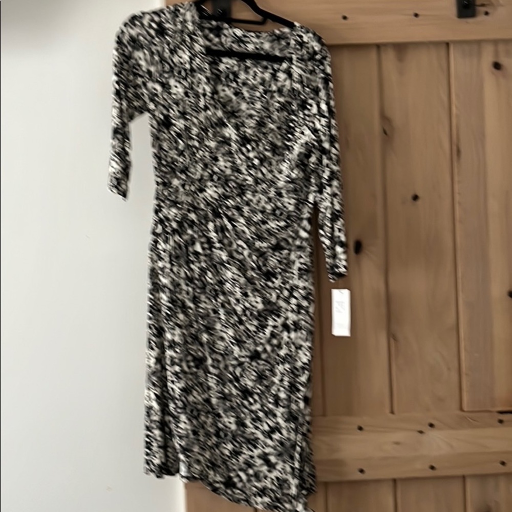 V neck long sleeve dress midi